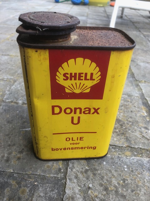 Shell Donax-U Huile pour hauts de cylindres, boite pleine