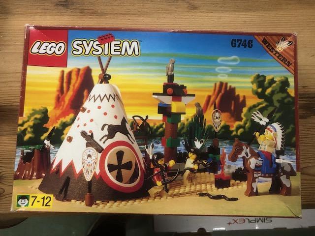 Lego 6746, Chief's Tepee