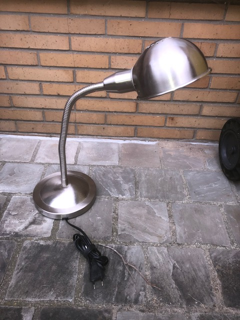 Vernikkelde bureaulamp met zwanenhals