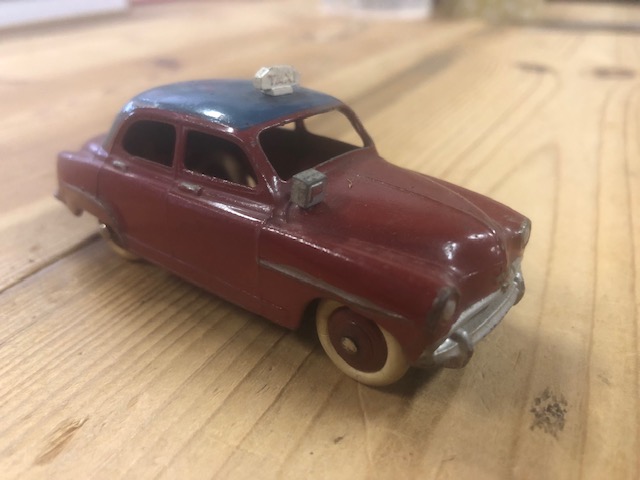 Simca 9 Aronde, Dinky Toys Meccano