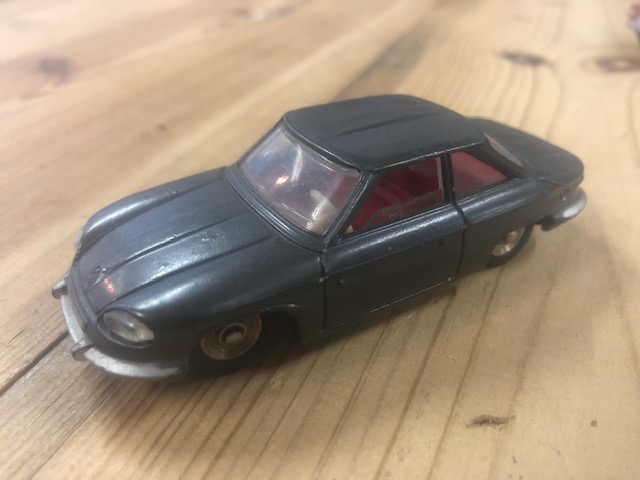 Dinky Toys 524 Panhard 24