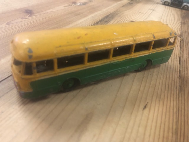 Dinky Toys No 571 (29F) Autocar Chausson Bus