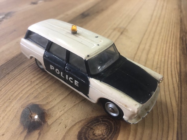 Dinky Toys Peugeot 404 Police