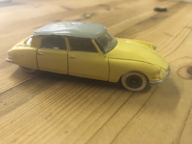 Dinky Toys Citroën DS 19 Meccano France