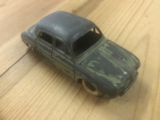 Dinky Toys Renault Dauphine 24E