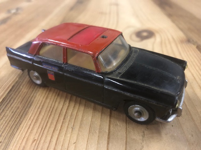 Dinky Toys - Peugeot 404 taxi G7