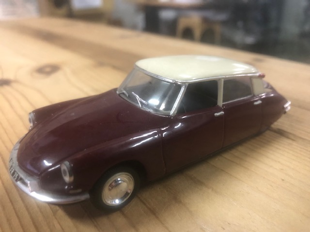 Vitesse 1/43 Citroën DS