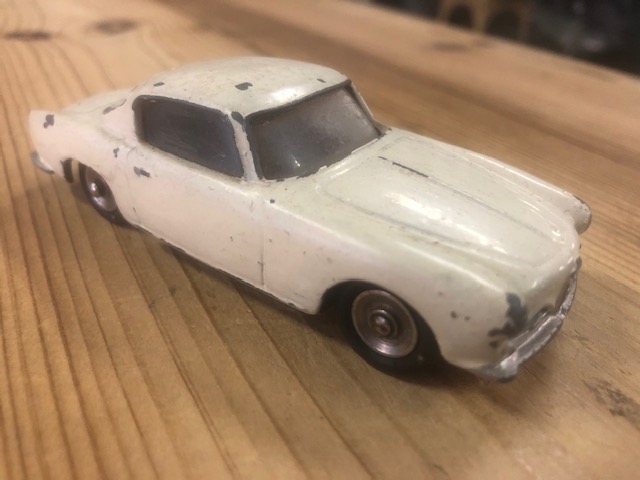 Dinky Toys 24 J alfa Romeo Coupé