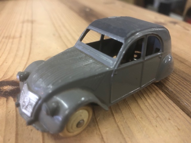 Dinky Toys Meccano Citroën 2CV