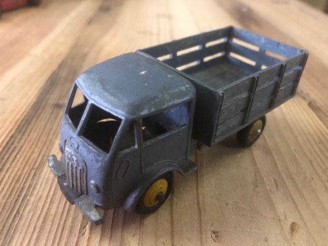 Dinky Toys France 25A Camion Ford Poissy vee transport