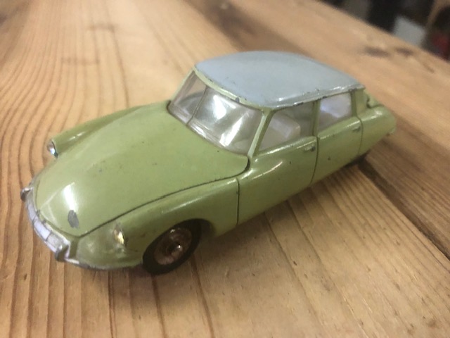 Dinky Toys FR Citroen DS 19