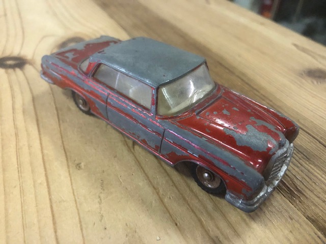 Dinky Toys 533 Mercedes Benz 300SE