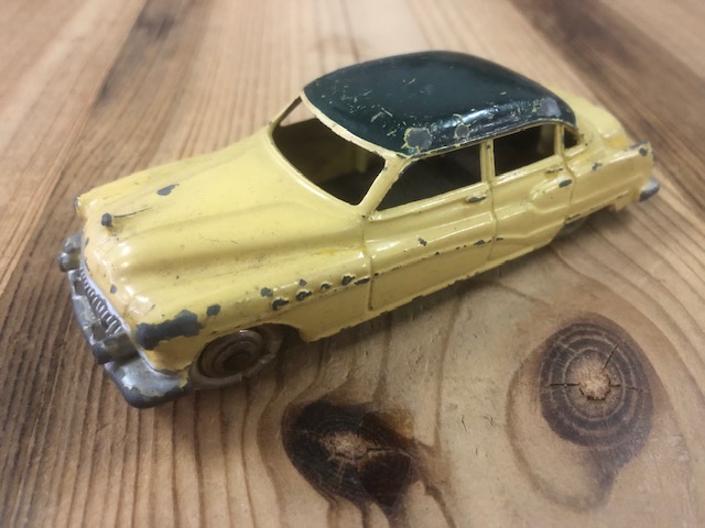 DINKY TOYS 24 V BUICK ROADMASTER