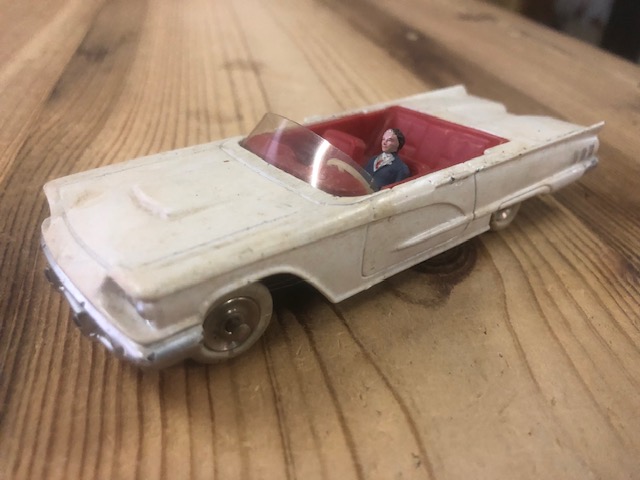 Dinky Toys 555 Ford Thunderbird Cabrio