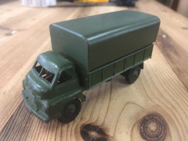 Dinky Toys 3 Ton Army Wagon 621