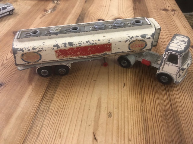 Dinky Toys 955 AEC oplegger Esso