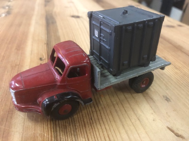 DINKY TOYS 34  BERLIET CONTAINER transport