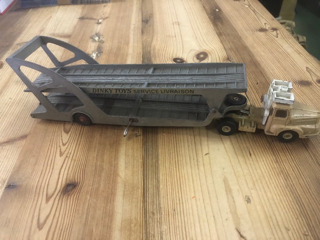 Dinky Toys 38 en 39A autotransport