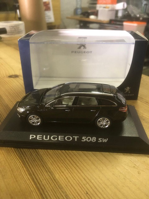 Norev, Peugeot 208SW, Mint in box 1/43