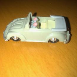 EKO schaal 1:88 VW kever cabrio