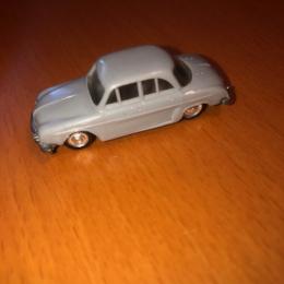 EKO Miniatuur auto schaal 1:88 Renault Dauphine