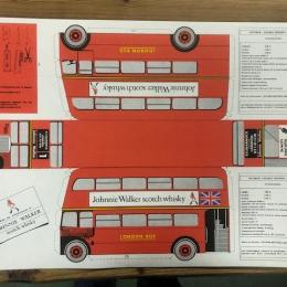 Johnnie Walker kartonnen London bus, uit te knippen