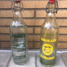 2 lege vintage Du Mesnil limonade flessen