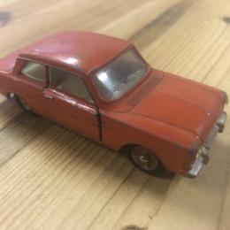 Dinky Toys, Ford Taunus 12M