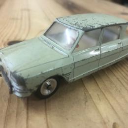 Solido Citroen Ami 6 1963 Lichtgrijs 1-43