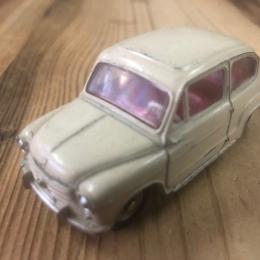 Dinky Toys  520 Fiat 600 D