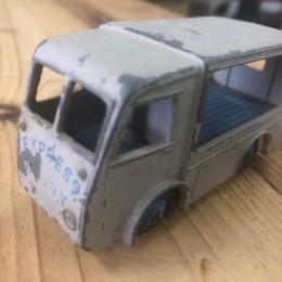 Dinky Toys 30V N.C.B. Electric Dairy Van