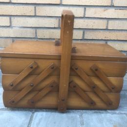 Vintage houten naaikoffer / naaidoos